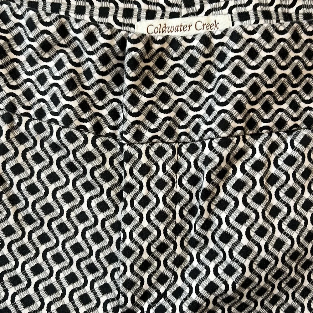 EUC Coldwater Creek natural fit Capri - Picture 2 of 14